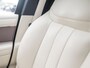 Land Rover Range Rover 3.0 D350 First Edition MHEV | Rear Seat Entertainment | Origineel Nederlands geleverd | Meridian Signature | 24 maanden Land Rover Approved