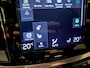 Volvo V60 2.0 T8 Twin Engine AWD R-Design PANO/DAB/H-KARDON/M-STOELEN/LEDER///