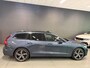 Volvo V60 2.0 T8 Twin Engine AWD R-Design PANO/DAB/H-KARDON/M-STOELEN/LEDER///
