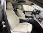 BMW 5-Serie 530e *Full-Option* Soft-Close / Nightvision / Schuifdak / Bowers en Wilkins / Massage / Memory / Adaptive Cruise / Stuur-/Stoelverwarming / 18'' LMV