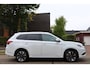 Mitsubishi Outlander 2.0 PHEV instyle+ | NAVI | CLIMA | CRUISE | CAMERA | MOOIE GOED ONDERHOUDEN AUTO |