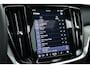 Volvo V60 T8 Recharge Ultra Dark | Bowers & Wilkins | HUD | Pano | Pilot Assist | Massage | Stoelvent.