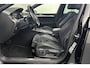 Volkswagen Passat Variant 1.5 TSI R-Line Business + | Camera | Panoramadak | Stoelverwarming | Parkeersensoren