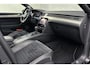 Volkswagen Passat Variant 1.5 TSI R-Line Business + | Camera | Panoramadak | Stoelverwarming | Parkeersensoren