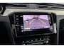 Volkswagen Passat Variant 1.5 TSI R-Line Business + | Camera | Panoramadak | Stoelverwarming | Parkeersensoren