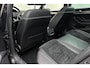 Volkswagen Passat Variant 1.5 TSI R-Line Business + | Camera | Panoramadak | Stoelverwarming | Parkeersensoren