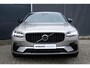 Volvo V90 T6 Automaat Plug-in hybrid AWD Ultra Dark | Luchtvering| Nappa Leder interieur|Massagefunctie in voorstoelen| Interieur Voorverwarming| Premium Audio by Harman en Kardon| Rondomzicht Camera| Head up display| Semi electrische Trekhaak.