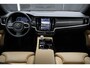 Volvo V90 T6 Automaat Plug-in hybrid AWD Ultra Dark | Luchtvering| Nappa Leder interieur|Massagefunctie in voorstoelen| Interieur Voorverwarming| Premium Audio by Harman en Kardon| Rondomzicht Camera| Head up display| Semi electrische Trekhaak.