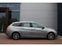 Peugeot 308 SW 1.2 PureTech 130pk Allure Airco Navi Camera Trekhaak PDC voor en achter