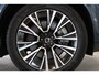 Volvo XC90 T8 455PK AWD Ultimate Dark | 360° | Luchtvering | Trekhaak | Getint Glas | Panoramadak | HK Audio