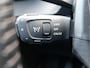Peugeot 2008 130 Pk Benzine * Luxe Allure * 3D-Instrumentenpaneel * Stoelverwarming * Adaptive Cruise Control * Trekhaak * Keyless Start Button * Apple Car Play / Androed Auto Achteruitrij Camera + Parkeersensoren Voor- en Achterzijde  Vingerhoets; Vierde Generatie Eersteklas Service !
