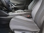 Peugeot 2008 130 Pk Benzine * Luxe Allure * 3D-Instrumentenpaneel * Stoelverwarming * Adaptive Cruise Control * Trekhaak * Keyless Start Button * Apple Car Play / Androed Auto Achteruitrij Camera + Parkeersensoren Voor- en Achterzijde  Vingerhoets; Vierde Generatie Eersteklas Service !