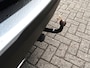 Peugeot 2008 130 Pk Benzine * Luxe Allure * 3D-Instrumentenpaneel * Stoelverwarming * Adaptive Cruise Control * Trekhaak * Keyless Start Button * Apple Car Play / Androed Auto Achteruitrij Camera + Parkeersensoren Voor- en Achterzijde  Vingerhoets; Vierde Generatie Eersteklas Service !