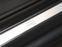 Volkswagen Tiguan 1.5 eHybrid R-Line Edition 272 PK DSG | Black Style | Trekhaak | Led Plus | Navigatie | 360 Camera | Side Assist | Spiegelpakket