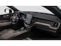 Volvo XC60 2.0 T6 Plug-in hybrid AWD Ultra Dark / Luchtvering / Pano. dak / Elek. verstelbare stoelen / Stoel + stuurverwarming / 22" velgen / Cardamom interieur / Harman Kardon / Head-up display /