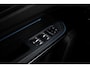 Lynk & Co 01 1.5 | 360 Camera | Panoramadak | Camera | Adaptieve Cruise Control | Elek. Achterklep | Stoelverwarming | Apple Car Play | Parkeersensoren voor + achter |
