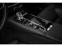 Volvo V60 2.0 T8 Twin Engine AWD Inscription | Trekhaak | Stoel- en stuurwielverwarming | Lederen bekleding | Achterbankverwarming | Getint glas | Alarm |