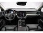 Volvo V60 2.0 T8 Twin Engine AWD Inscription | Trekhaak | Stoel- en stuurwielverwarming | Lederen bekleding | Achterbankverwarming | Getint glas | Alarm |