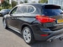 BMW X1 sDrive20i 192pk Automaat Centennial High Executive Sport-Line | Navi | Clima | Cruise | Leder+Stoelverwarming | Head-Up | Keyless Entry | Led Koplampen | Pdc V+A+Assist+Camera | Privacy Glass