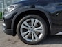 BMW X1 sDrive20i 192pk Automaat Centennial High Executive Sport-Line | Navi | Clima | Cruise | Leder+Stoelverwarming | Head-Up | Keyless Entry | Led Koplampen | Pdc V+A+Assist+Camera | Privacy Glass