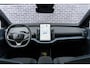 Volvo EX30 Twin Motor Performance Ultra 69 kWh | Google | Stoel-/Stuurverwarming | 360 Camera | Elek. Stoelen | Harman Kardon Audio | Keyless | Warmtepomp | Adaptieve Cruise | Getint Glas | Elek. Achterklep