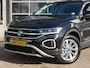 Volkswagen T-Roc 1.5 TSI 150pk DSG-aut. LIFE EDITION / IQ Light / Trekhaak afn.baar / Stoelverw. / 17 Inch / FABRIEKS garantie