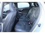 Volvo V40 1.6 T4 Momentum | Rear View Cam. | Keyless | Trekhaak | Nav. |