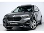 BMW X1 sDrive18i Sport Line Facelift Automaat 140 PK | Pano-dak | CarPlay | Acc | Camera | Trekhaak | HUD | Sfeer | Led | Pdc |