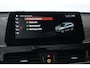 BMW X1 sDrive18i Sport Line Facelift Automaat 140 PK | Pano-dak | CarPlay | Acc | Camera | Trekhaak | HUD | Sfeer | Led | Pdc |