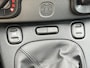 Fiat Panda 1.0 70pk Hybrid City Cross | Sensoren Achter | City Steering | Lage KM-stand | Telefoonhouder |
