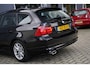 BMW 3-Serie Touring 320i, Leer, Automaat, Youngtimer
