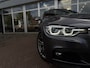 BMW 3-Serie Touring 318i M Sport Pano Harman Kardon Trekhaak Leer Led Mooi!