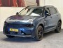 Lynk & Co 01 1.5 BLACK LINE PREMIUM 100 STUKS OP VOORRAAD ! VOL OPTIES ! ACHTERUITRIJCAMERA ADAPTIVE CRUISE CONTROL PANORAMA SCHUIF/KANTELDAK APPLE CARPLAY/ANDROID RIJSTROOKSENSOREN ZEER MOOI !! Brgl