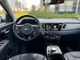 Kia e-Niro ExecutiveLine 64 kWh 1-fase | Navigatie | Leder | JBL | El. Stoel+mem. | Stoel/Stuurverw. | Ad. Cruise | Camera | PDC V+A | LMV 17 Inch