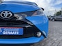 Toyota Aygo 1.0 VVT-i x-play | Two Tone, 15" LM-Velgen, Cruise controle, Blue tooth radio, Camera
