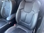 Renault Captur TCe 120 EDC Xmod / Achteruitrijcamera / Verwarmde Voorstoelen / Navigatie full map / Keyless Entry & Start / Cruise- en Climate Control / Parkeersensoren voor en achter / Bluetooth / Radio
