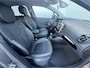 Renault Captur TCe 120 EDC Xmod / Achteruitrijcamera / Verwarmde Voorstoelen / Navigatie full map / Keyless Entry & Start / Cruise- en Climate Control / Parkeersensoren voor en achter / Bluetooth / Radio