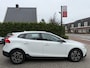 Volvo V40 Cross Country 1.5 T3 Nordic+ 153pk Aut., Trekhaak | Clima | Navi