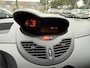 Renault Twingo 1.2-16V Dynamique / Airco/ Apple carplay/ Elektrisch Panorama dak/ Elektrische ramen