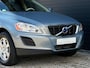 Volvo XC60 2.0 D3 AWD Momentum Aut.-6 | 2e eig., volledig gedocumenteerd | Bijtellingsvriendelijke Youngtimer |
