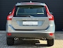 Volvo XC60 2.0 D3 AWD Momentum Aut.-6 | 2e eig., volledig gedocumenteerd | Bijtellingsvriendelijke Youngtimer |