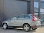 Volvo XC60 2.0 D3 AWD Momentum Aut.-6 | 2e eig., volledig gedocumenteerd | Bijtellingsvriendelijke Youngtimer |