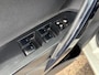 Toyota Auris Touring Sports 1.8 Hybrid Dynamic Go Automaat ECC Audio-CD/MP3 Navigatie LMV 16" Sportstoelen Dealeronderhoud Nw Apk!