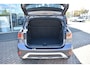 Volkswagen T-Cross Life Edition | 'App-Connect' draadloze smartphone integratie | Achterlichten LED | Afstandscontrolesysteem (Front Assist)