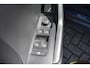 Volkswagen T-Cross Life Edition | 'App-Connect' draadloze smartphone integratie | Achterlichten LED | Afstandscontrolesysteem (Front Assist)