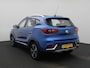 MG ZS MG EV Luxury 45 kWh | Apple Carplay / Android Auto | Camera | Stoelverwarming | Schuif/Kanteldak | Lichtmetalen Velgen | Dodehoekdetectie |