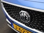 MG ZS MG EV Luxury 45 kWh | Apple Carplay / Android Auto | Camera | Stoelverwarming | Schuif/Kanteldak | Lichtmetalen Velgen | Dodehoekdetectie |