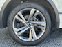 Volkswagen Tiguan 1.4 R-Line Business eHybrid 245PK | Memory Seats | Lederen Bekleding | Stuur & Stoelen Verwarmd | Trekhaak | LED lampen