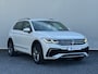 Volkswagen Tiguan 1.4 R-Line Business eHybrid 245PK | Memory Seats | Lederen Bekleding | Stuur & Stoelen Verwarmd | Trekhaak | LED lampen