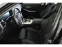 BMW 3-Serie 320e High Executive / LED / Navi / CarPlay / Leder / DAB